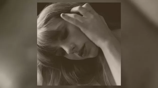 m_taylorswifttheboltersquare_041824_028687